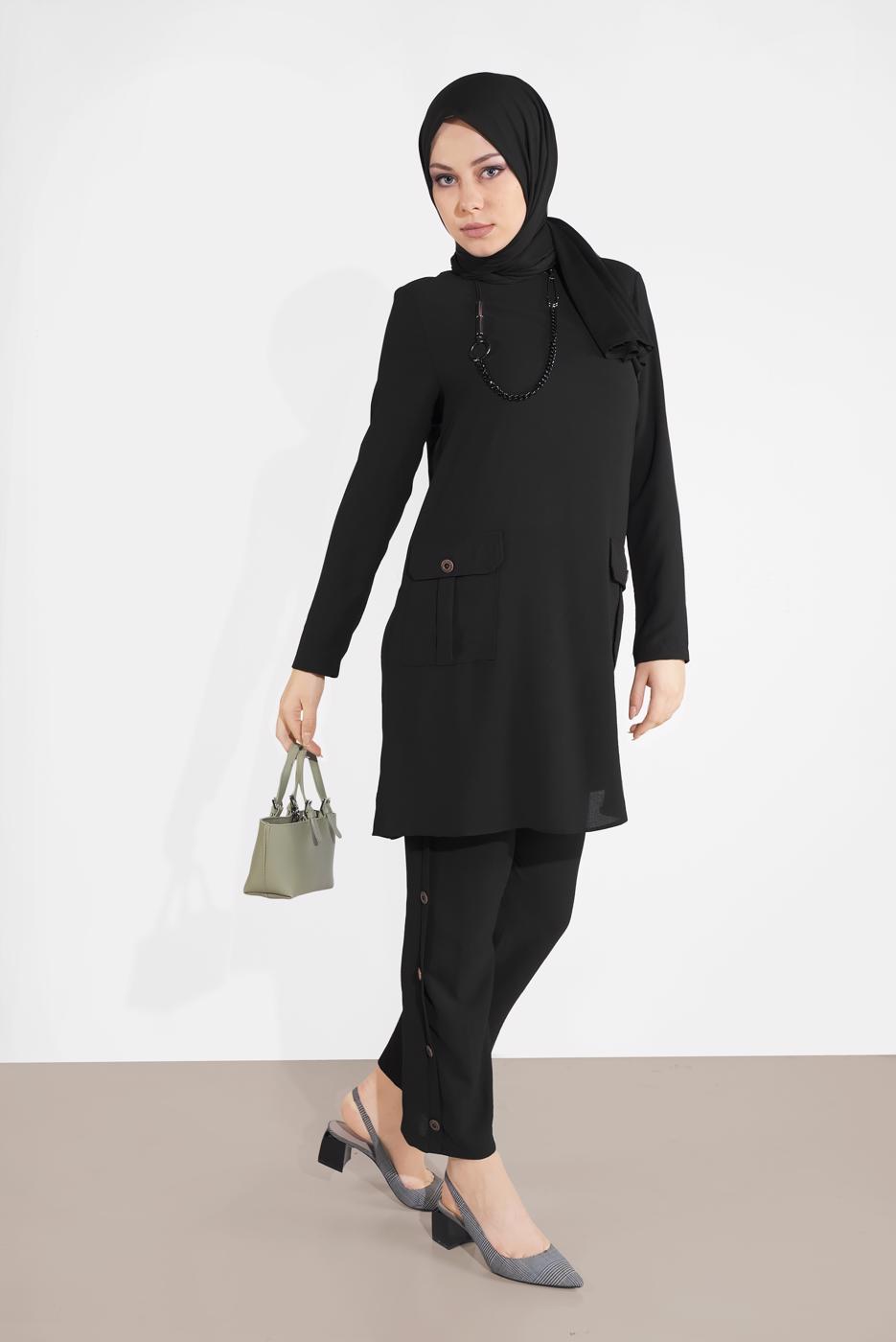 Tesettür giyim SİYAH DÜĞMELİ CEPLİ PANTOLONLU TAKIM 0555