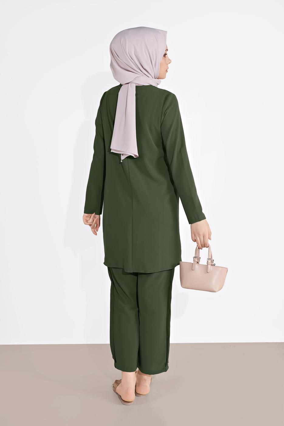 Tesettür giyim HAKİ DÜĞMELİ CEPLİ PANTOLONLU TAKIM 0555