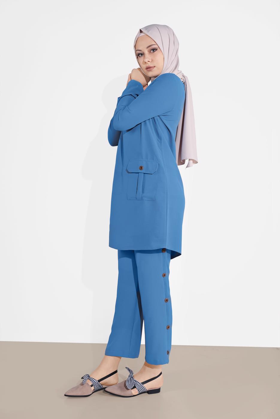 Tesettür giyim MAVİ DÜĞMELİ CEPLİ PANTOLONLU TAKIM 0555