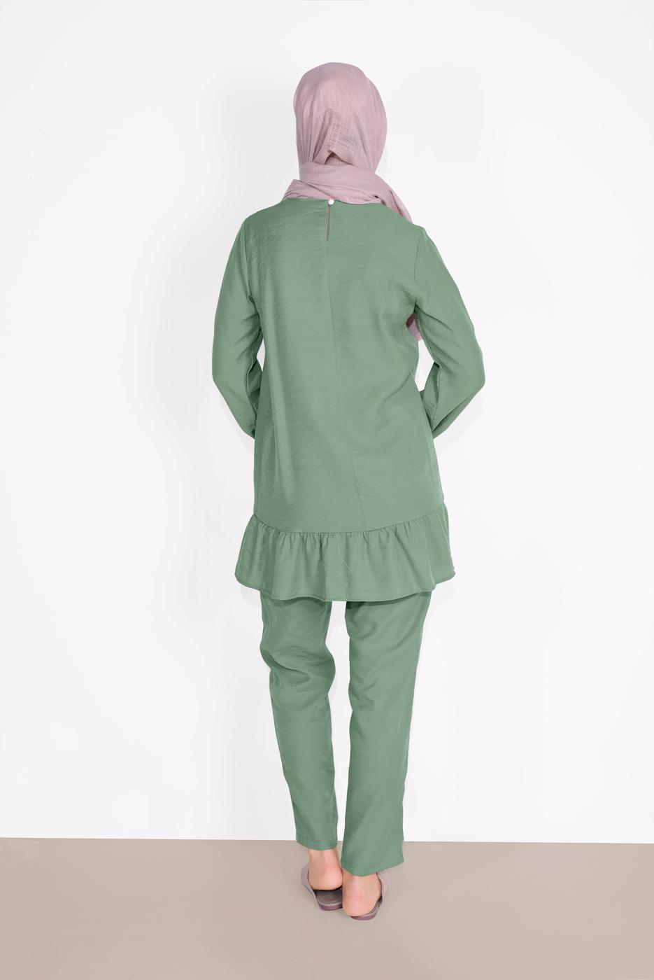 Tesettür giyim YEŞİL ETEK UCU BÜZGÜLÜ PANTOLONLU TAKIM  936 
