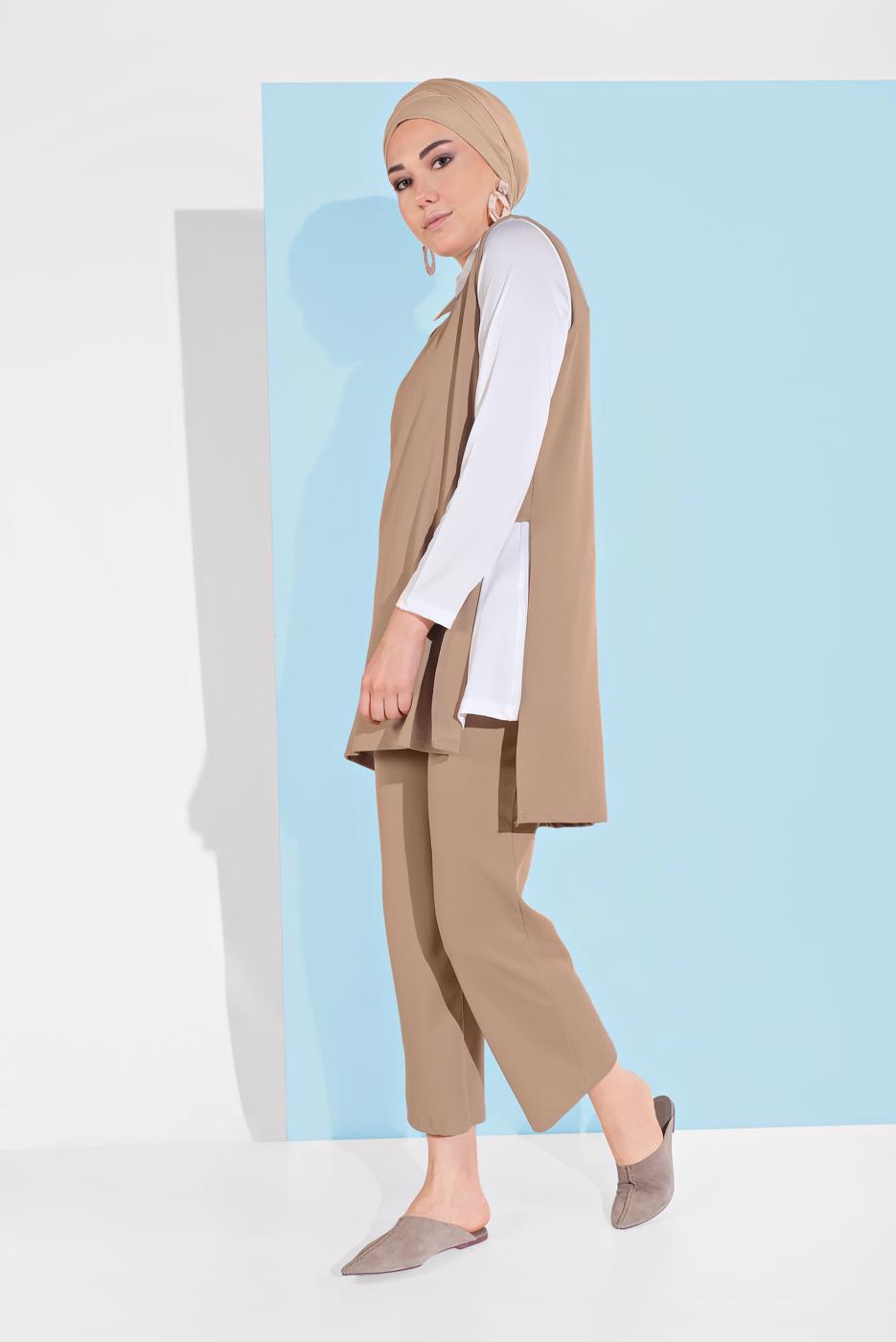 Tesettür giyim KAHVE YANDAN YIRTMAÇLI 3&prime;LÜ PANTOLONLU TAKIM 1405
