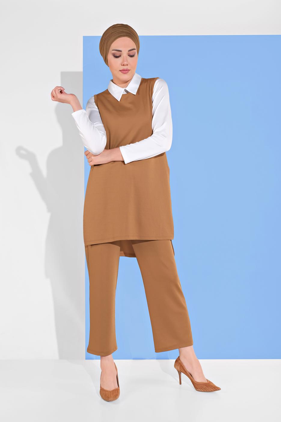 Tesettür giyim TABA YANDAN YIRTMAÇLI 3&prime;LÜ PANTOLONLU TAKIM 1405