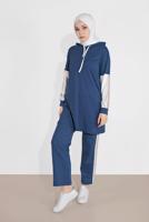 Tesettür giyim MAVİ KOLLARI ETNİK ŞERİT DESENLİ PANTOLONLU EŞOFMAN TAKIM 2026 