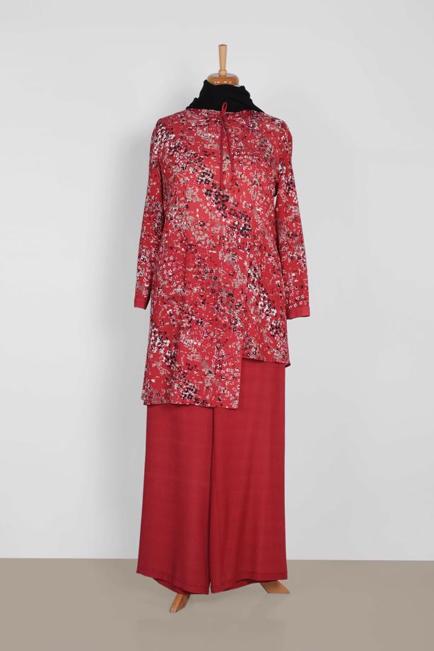 Tesettür giyim KIRMIZI ÇİÇEK DESENLİ ASİMETRİK PANTOLONLU TAKIM 2869 - TRENDTESETTÜR