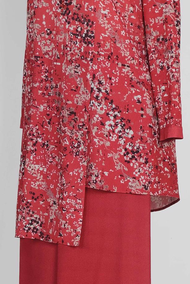 Tesettür giyim KIRMIZI ÇİÇEK DESENLİ ASİMETRİK PANTOLONLU TAKIM 2869 - TRENDTESETTÜR