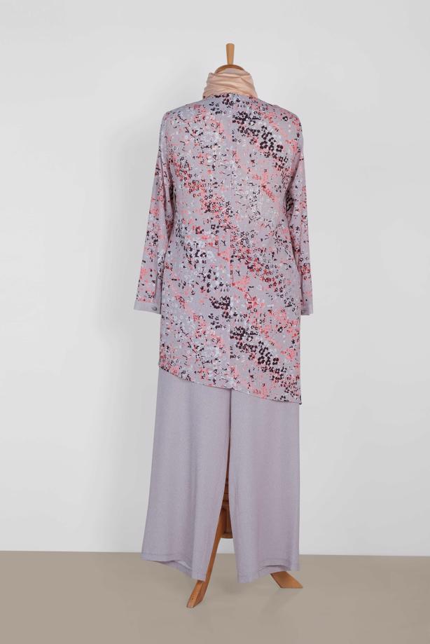 Tesettür giyim GRİ ÇİÇEK DESENLİ ASİMETRİK PANTOLONLU TAKIM 2869 - TRENDTESETTÜR