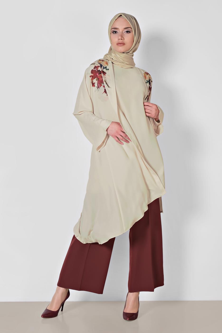 Tesettür giyim BEJ ALVİNA ÇİÇEK DESENİ DETAYLI 3&prime;LÜ PANTLONLU TAKIM 3528