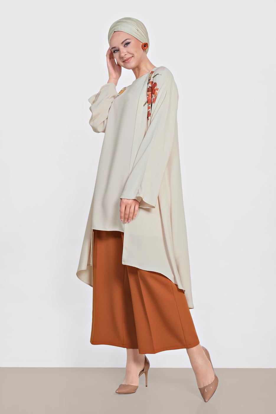Tesettür giyim BEJ ALVİNA ÇİÇEK DESENİ DETAYLI 3&prime;LÜ PANTLONLU TAKIM 3528
