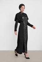 Tesettür giyim SİYAH HAKİM YAKA OMUZLARI VOLANLI İKİLİ ETEKLİ TAKIM T 3544