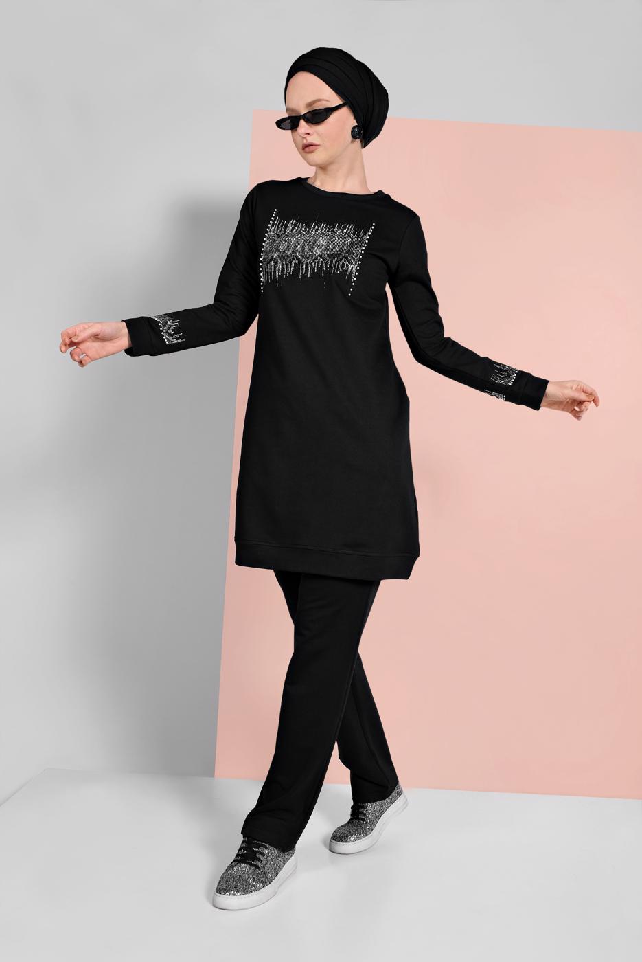 Tesettür giyim SİYAH PAMUKLU TAŞ DETAYLI EŞOFMAN TAKIMI 3719