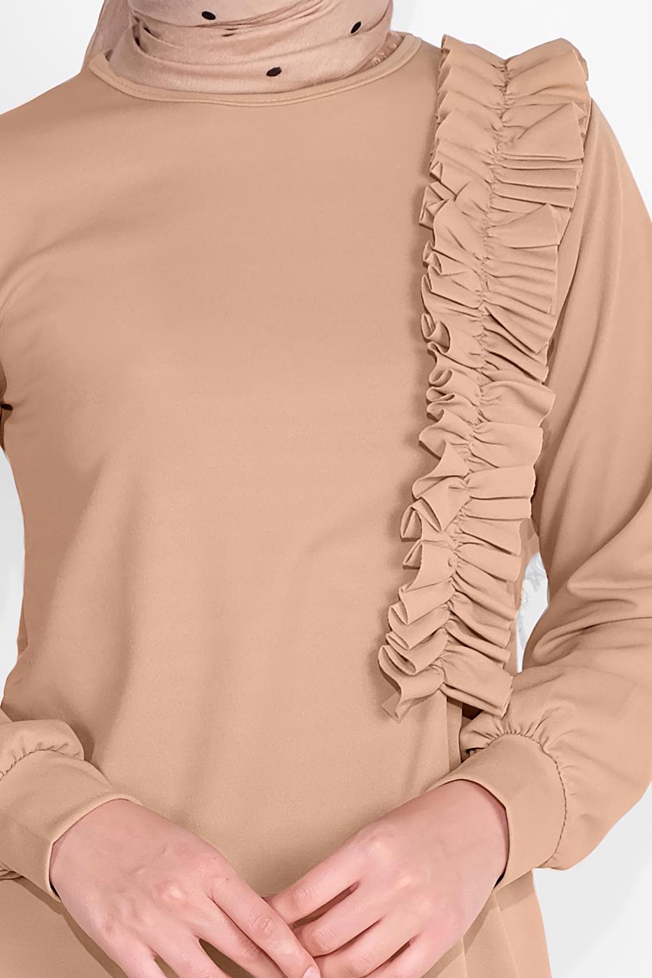 Tesettür giyim BEJ FIRFIR DETAYLI BİSİKLET YAKA  PANTOLONLU TAKIM 4026 