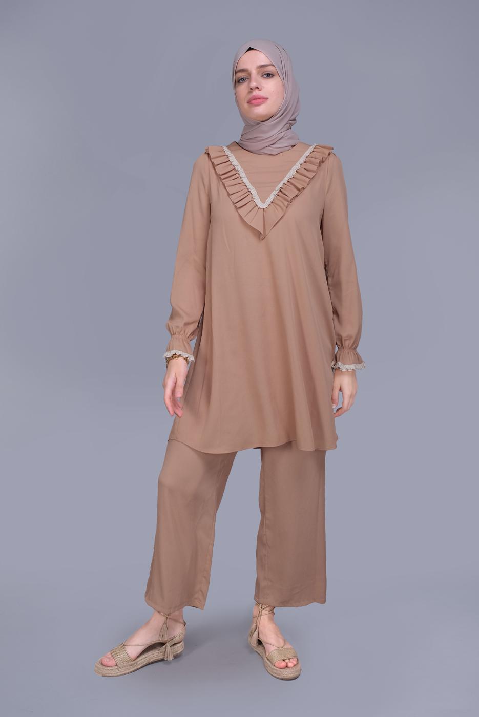 Tesettür giyim PUDRA ALVİNA FIRFIRLI DANTELLİ PANTOLONLU TAKIM 40804 