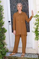 Tesettür giyim TABA ALVİNA YAKA KISMI BÜZGÜLÜ 2&prime;Lİ PANTOLONLU TAKIM 4325