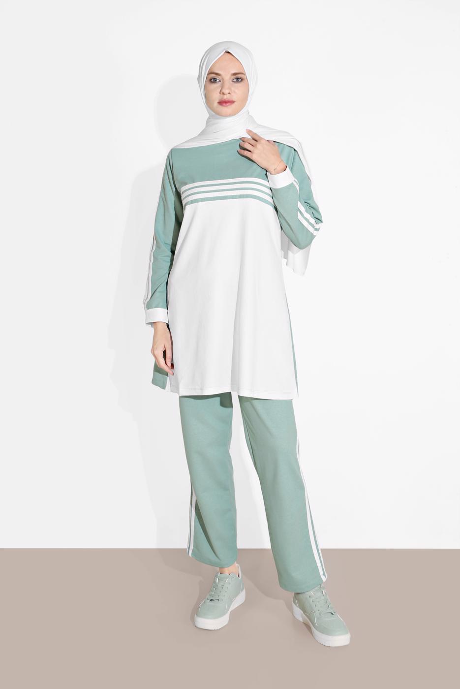 Tesettür giyim YEŞİL ÇİZGİLİ BİSİKLET YAKA EŞOFMAN TAKIM 5916