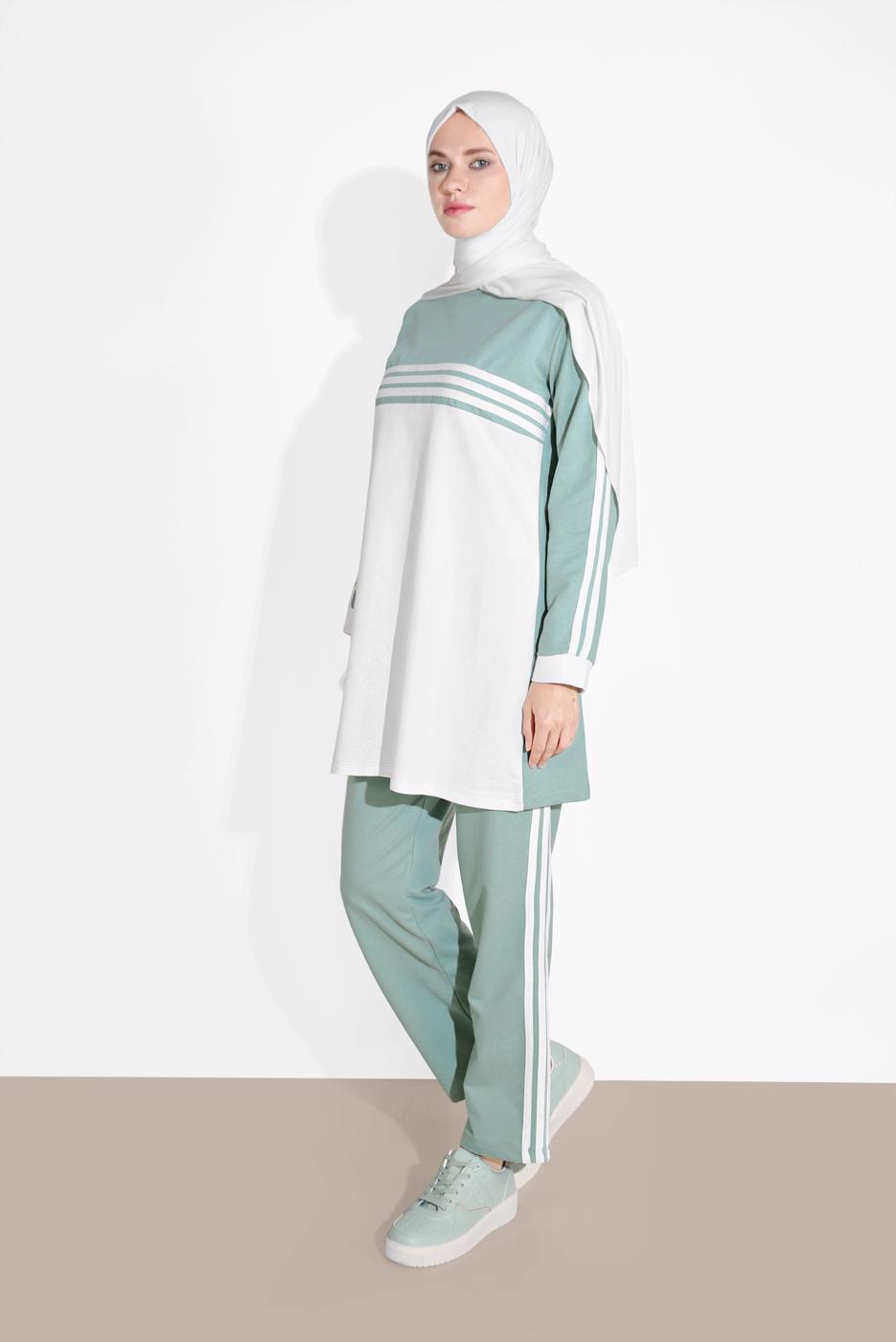 Tesettür giyim YEŞİL ÇİZGİLİ BİSİKLET YAKA EŞOFMAN TAKIM 5916