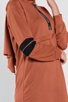 Tesettür giyim TABA ŞERİT DETAYLI İKİLİ PANTOLONLU TAKIM 9306