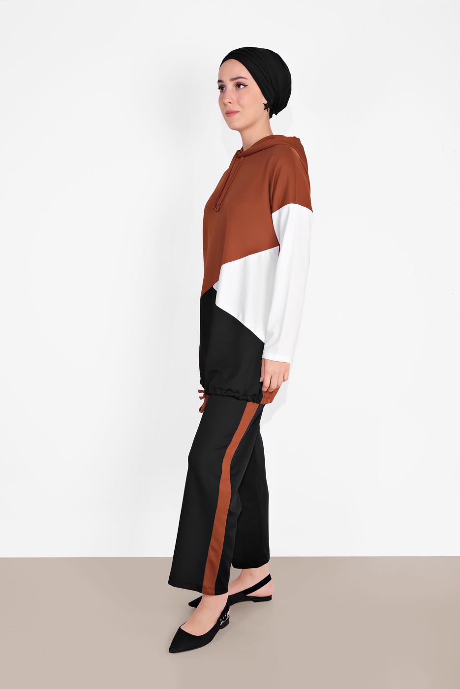 Tesettür giyim TABA KAPÜŞONLU BÜZGÜLÜ SPOR PANTOLONLU TAKIM  9416 