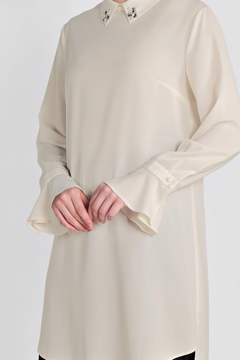 Tesettür giyim BEJ ALVİNA YAKA AKSESUARLI TUNİK 4879