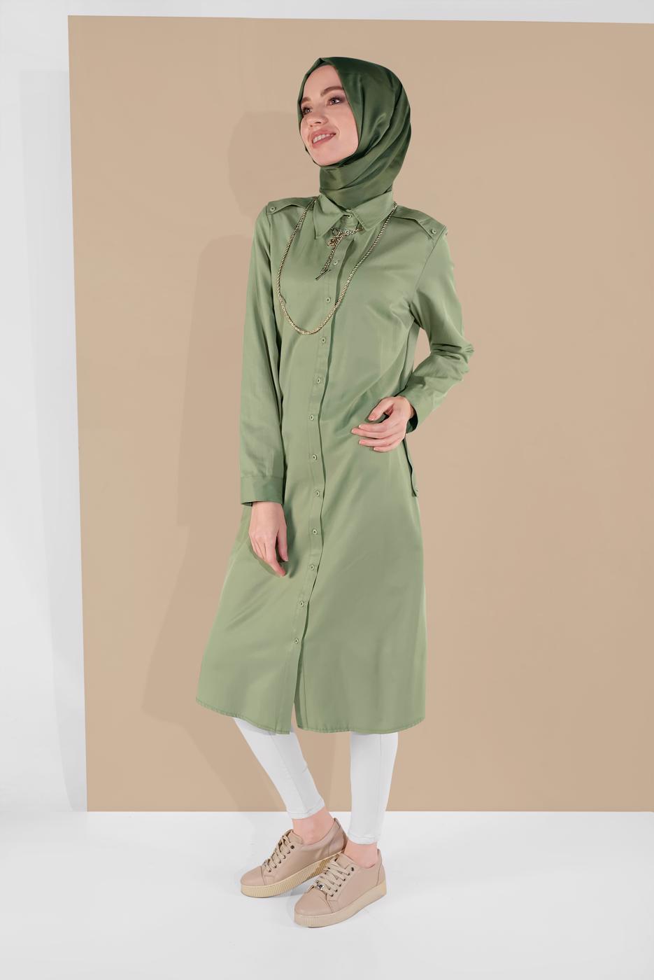 Tesettür giyim YEŞİL PAMUKLU BOYDAN DÜĞMELİ TUNİK 18705 