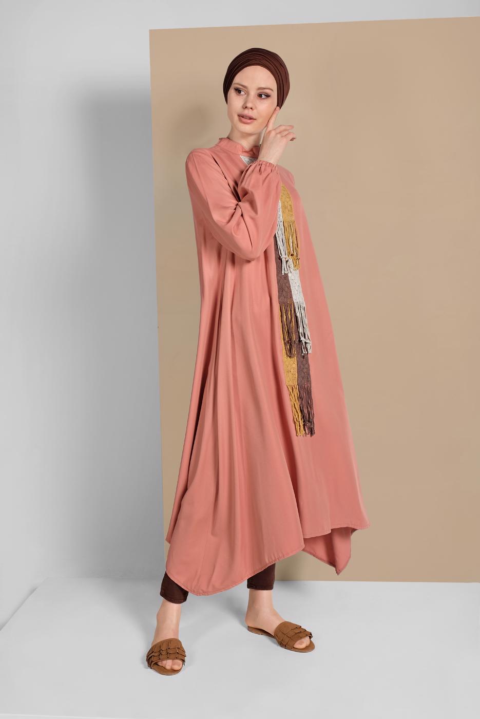 Tesettür giyim PUDRA DANTEL DETAYLI TUNİK 76025