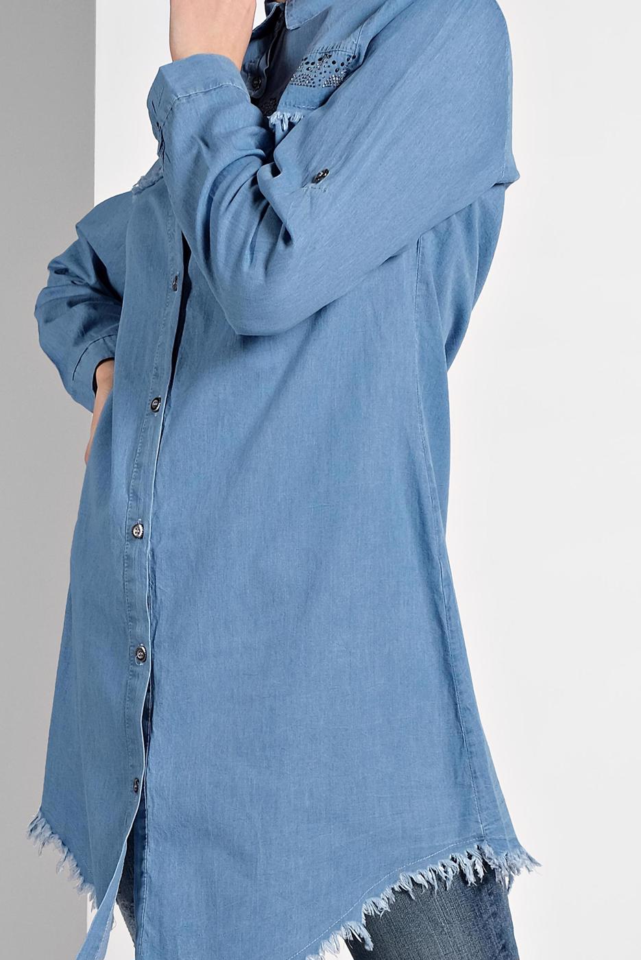 Tesettür giyim MAVİ ETEK UCU PÜSKÜLLÜ TAŞ BASKILI DENİM TUNİK 2025