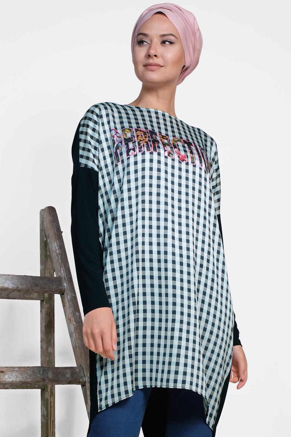 Tesettür giyim LACİVERT ALVİNA KARELİ YAZI BASKILI TUNİK 4059
