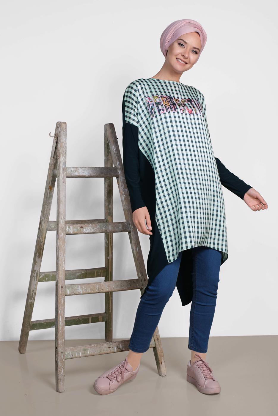 Tesettür giyim LACİVERT ALVİNA KARELİ YAZI BASKILI TUNİK 4059