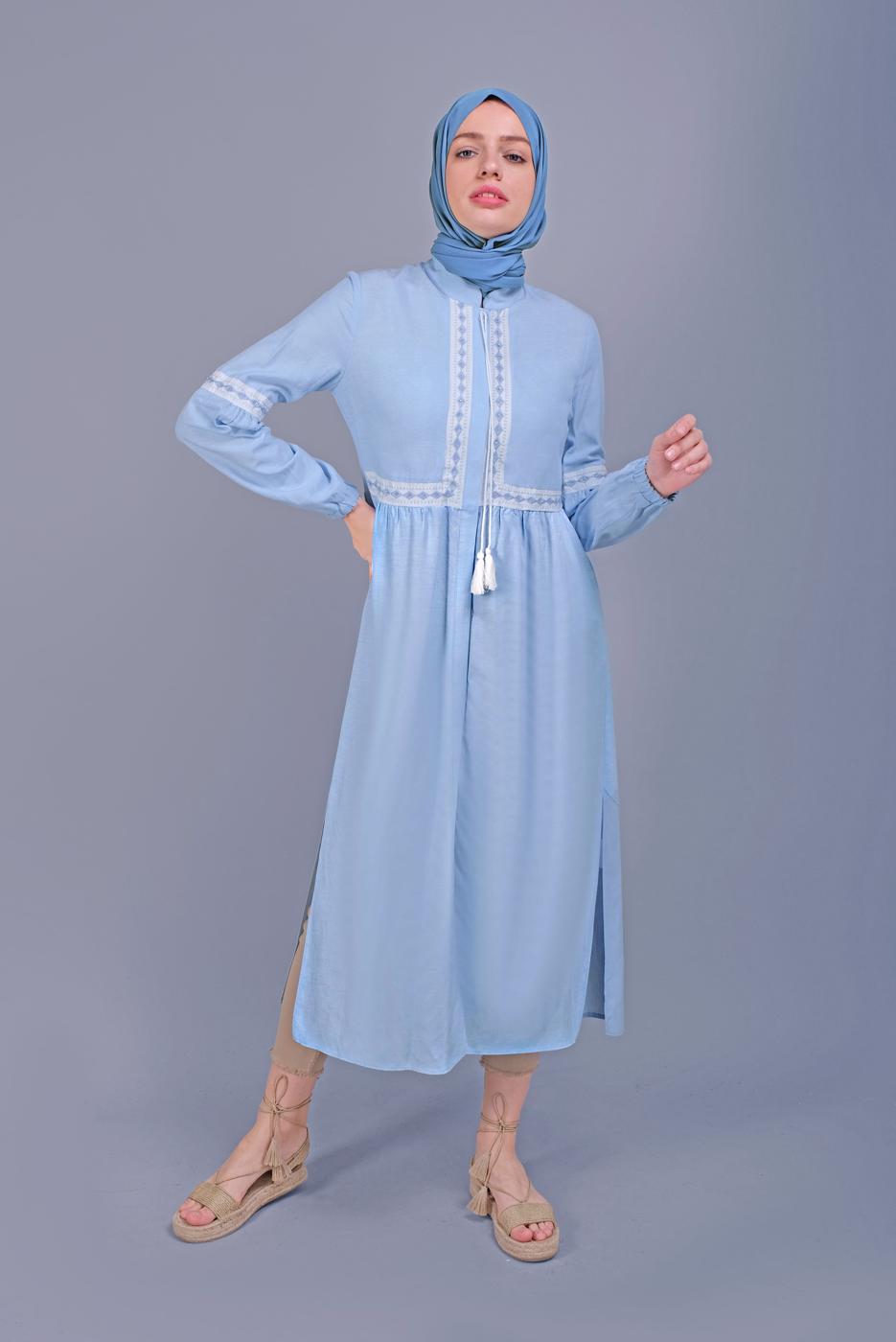 Tesettür giyim MAVİ ALVİNA NAKIŞLI KETEN TUNİK 40779 