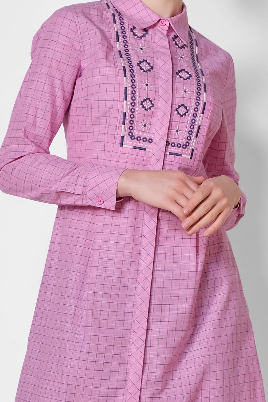 Tesettür giyim PEMBE ALVİNA PAMUKLU NAKIŞ DETAYLI TUNİK 4150