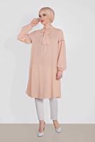 Tesettür giyim PUDRA ALVİNA YAKA KISMI BAĞLAMALI SALAŞ TUNİK 4337