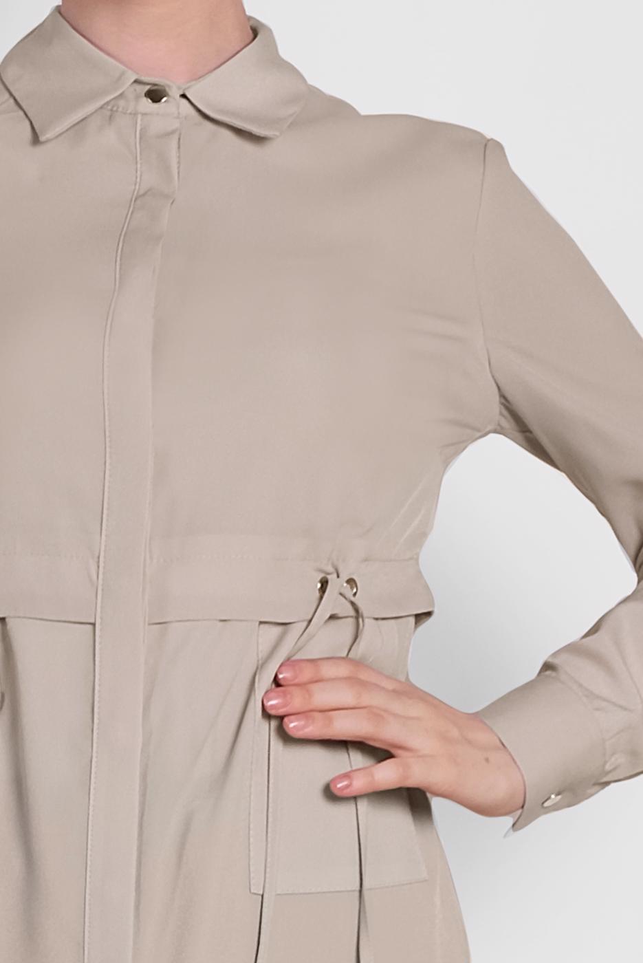 Tesettür giyim KUM ALVİNA BEL KISMI BÜZGÜLÜ BAĞCIKLI TUNİK 4419