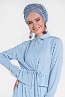 Tesettür giyim MAVİ ALVİNA BELDEN BÜZGÜLÜ UZUN TUNİK 4424