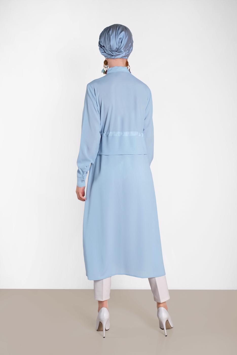 Tesettür giyim MAVİ ALVİNA BELDEN BÜZGÜLÜ UZUN TUNİK 4424