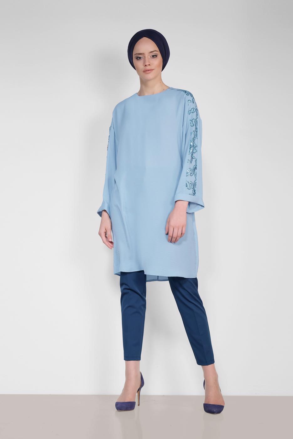 Tesettür giyim MAVİ ALVİNA KOL KISMI PULLU TUNİK 4432
