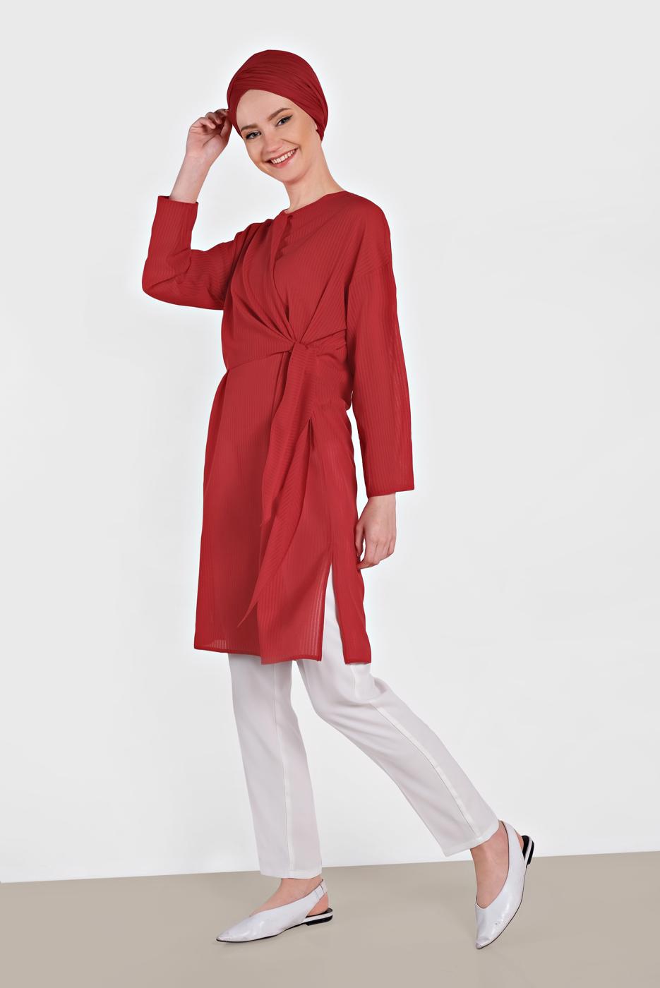 Tesettür giyim KIRMIZI ALVİNA BAĞLAMA DETAYLI TUNİK 4436