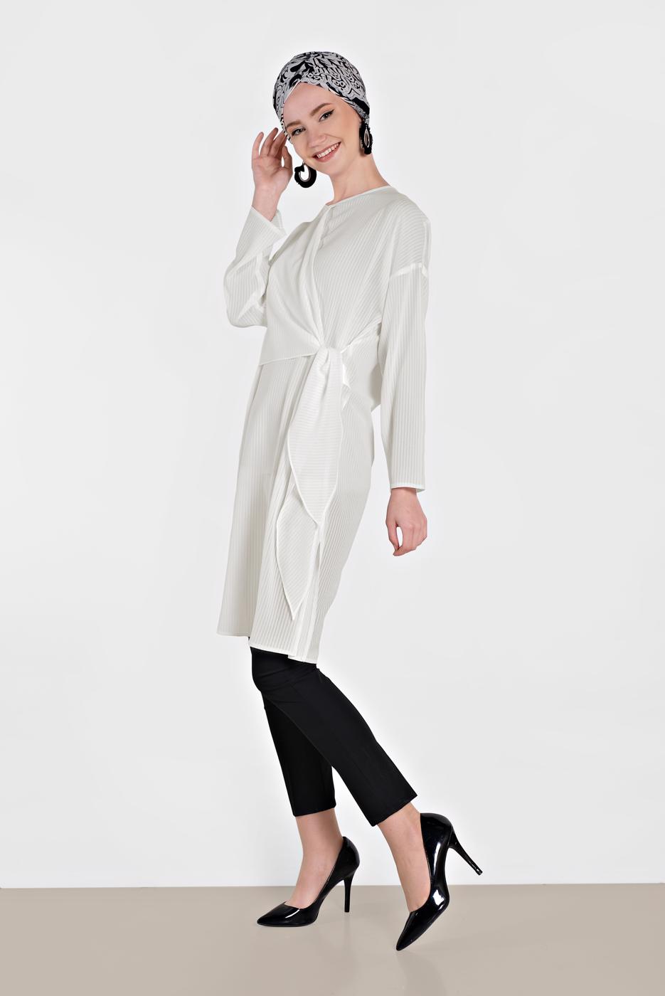 Tesettür giyim EKRU ALVİNA BAĞLAMA DETAYLI TUNİK 4436