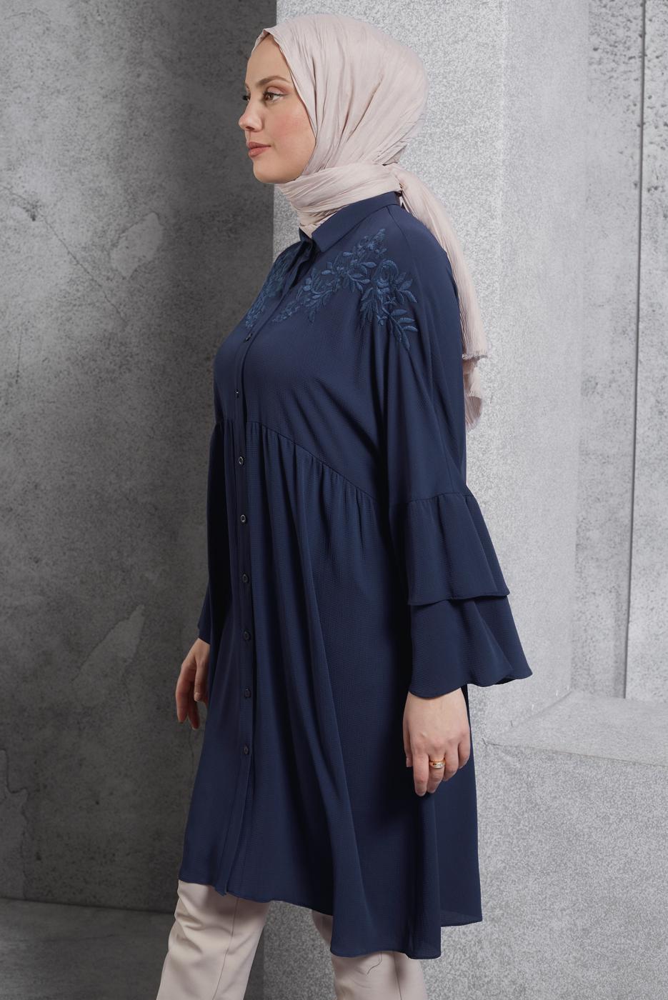 Tesettür giyim LACİVERT ALVİNA KOLLARI VOLANLI İŞLEMELİ TUNİK 4444