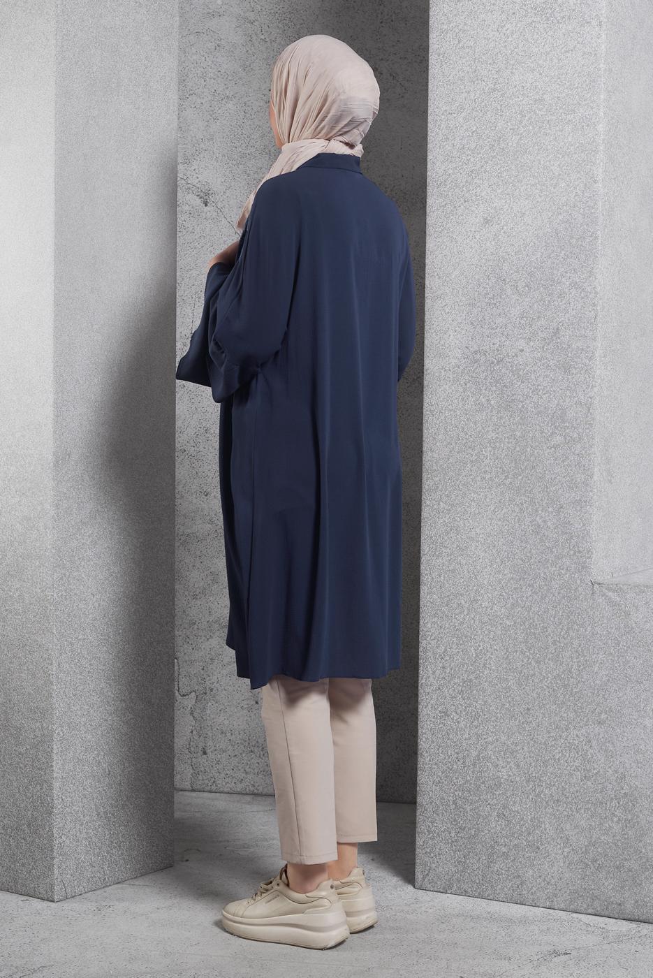 Tesettür giyim LACİVERT ALVİNA KOLLARI VOLANLI İŞLEMELİ TUNİK 4444