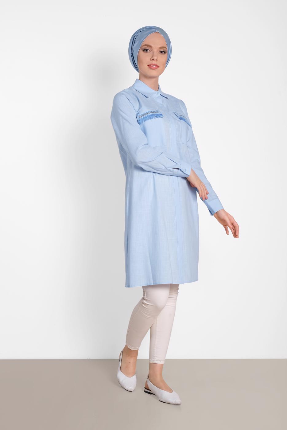 Tesettür giyim MAVİ ALVİNA CEP KISMI PÜSKÜLLÜ TUNİK 4455