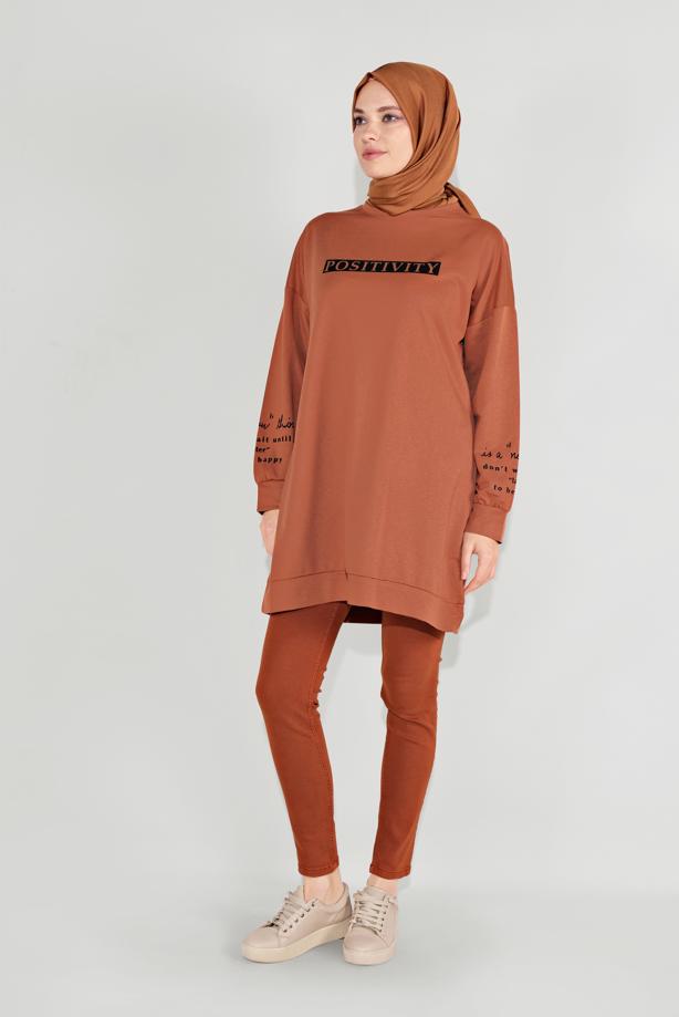 Vêtements hijab BRUN SWEAT À CAPUCHE IMPRIMÉE 5136 - TRENDTESETTÜR