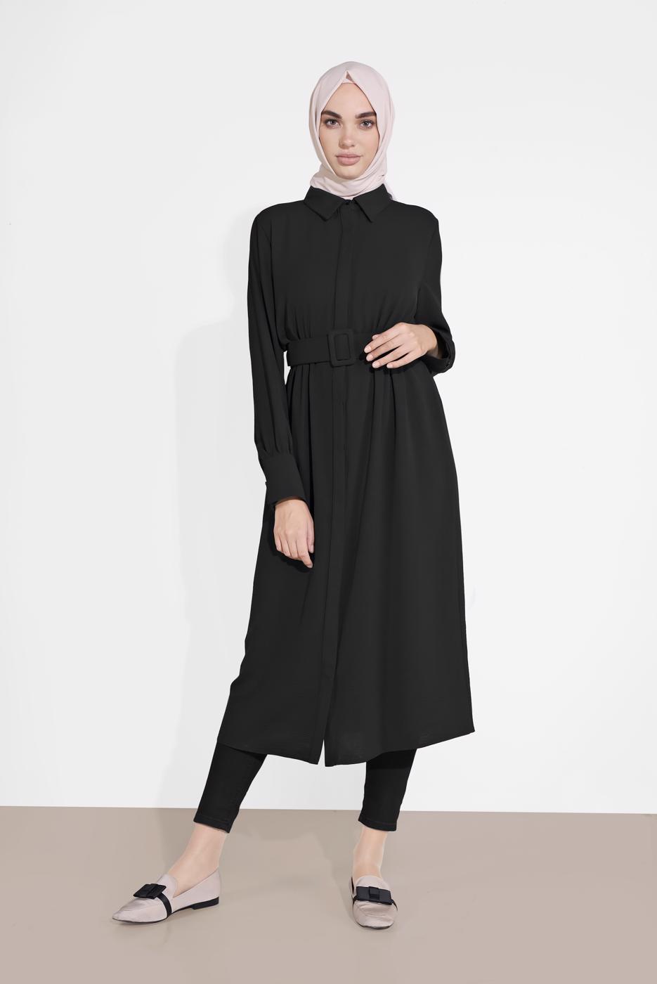 Tesettür giyim SİYAH PAMUKLU GİZLİ DÜĞMELİ SİVRİ YAKA TUNİK 8466 