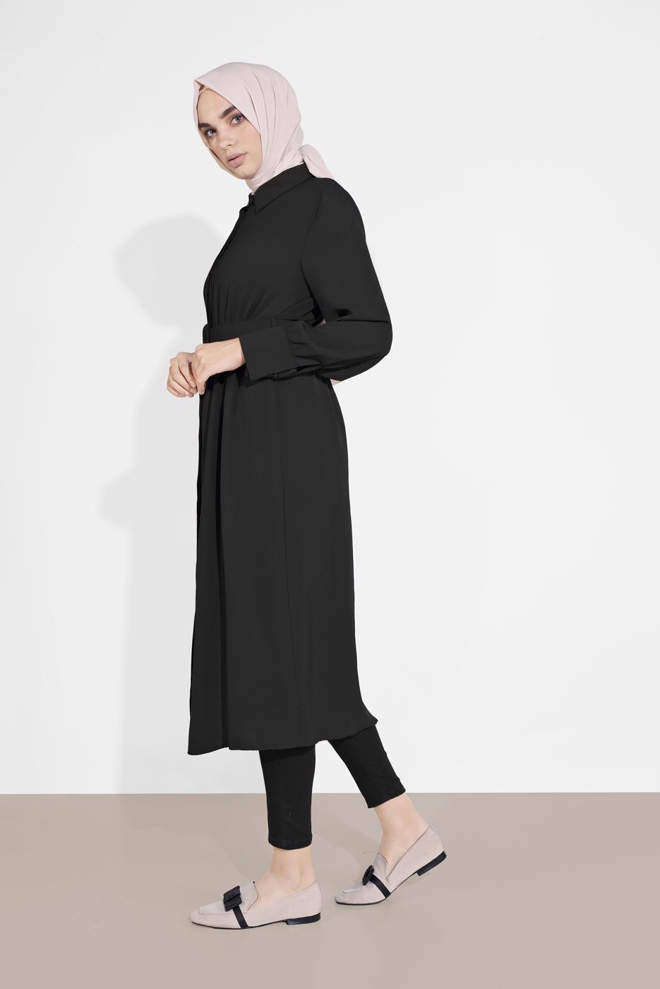 Tesettür giyim SİYAH PAMUKLU GİZLİ DÜĞMELİ SİVRİ YAKA TUNİK 8466 