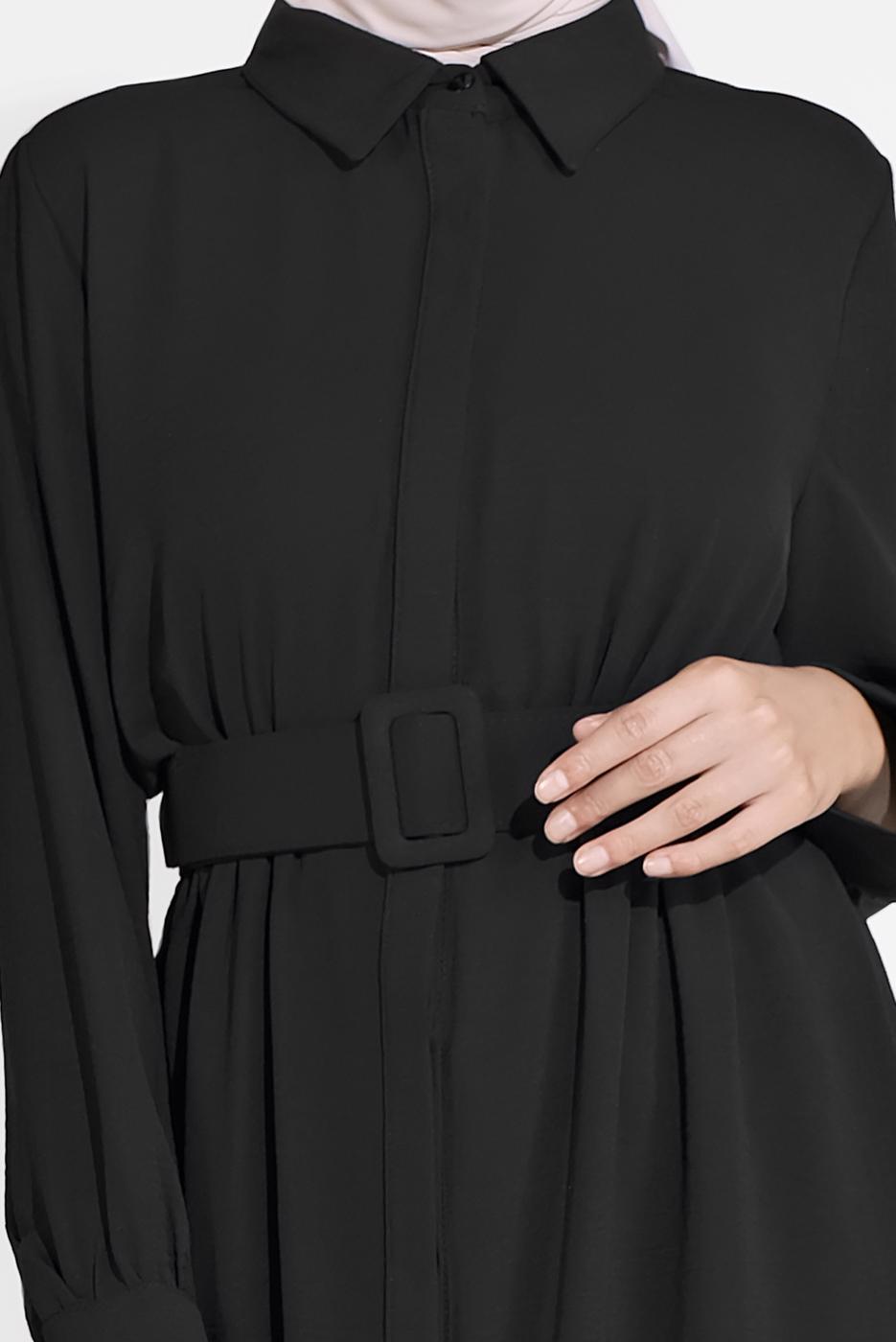 Tesettür giyim SİYAH PAMUKLU GİZLİ DÜĞMELİ SİVRİ YAKA TUNİK 8466 