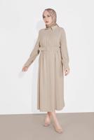 Tesettür giyim BEJ PAMUKLU GİZLİ DÜĞMELİ SİVRİ YAKA TUNİK 8466 