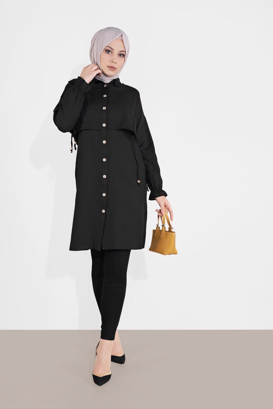Tesettür giyim SİYAH BELDEN BÜZGÜLÜ DÜĞMELİ TUNİK 9155