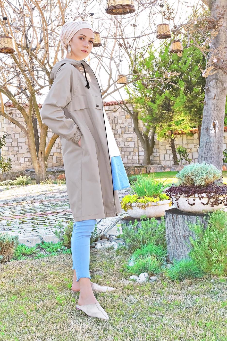 Tesettür giyim BEJ FERMUARLI TRENÇKOT 68107