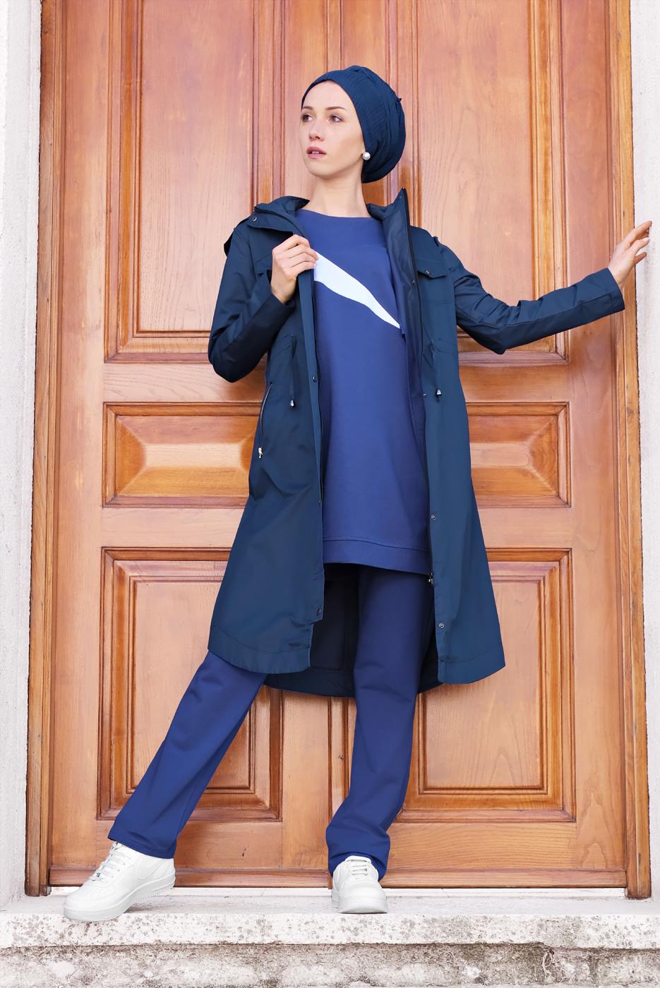 Vêtements hijab BLEU MARINE IMPERMÉABLE EN TAILLE À SMOCKS AVEC CAPUCHE 23