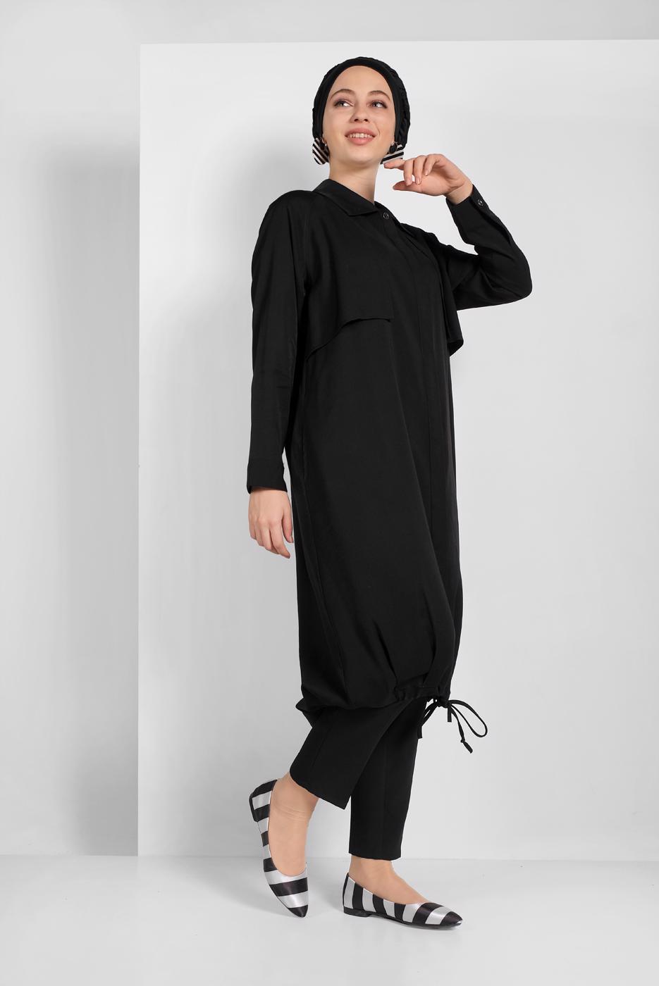 Tesettür giyim SİYAH ETEK UCU LASTİKLİ TRENÇKOT 1403