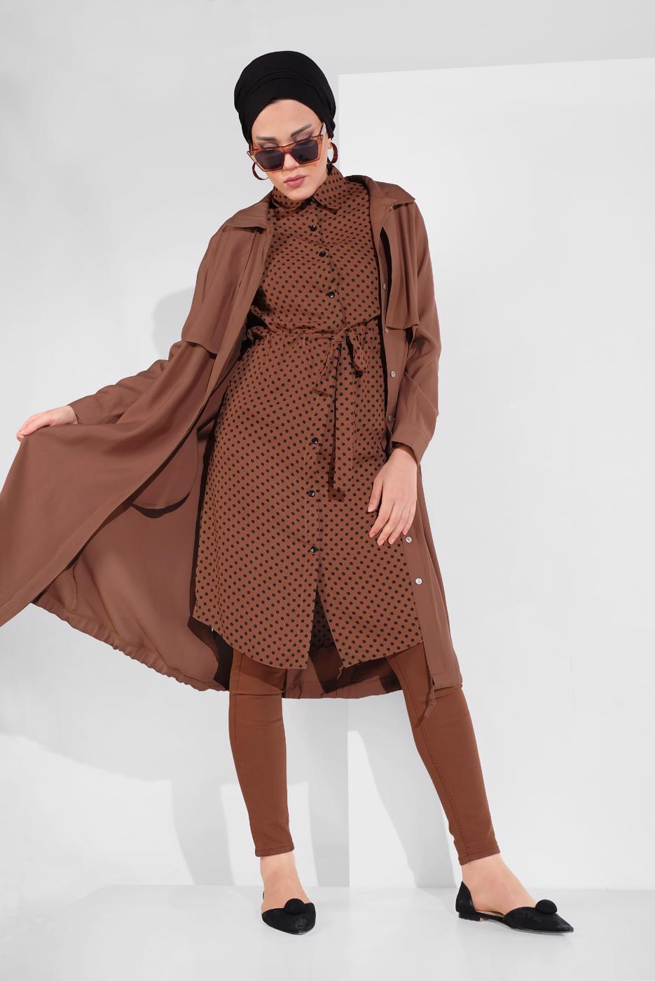 Tesettür giyim KAHVE ETEK UCU LASTİKLİ TRENÇKOT 1403