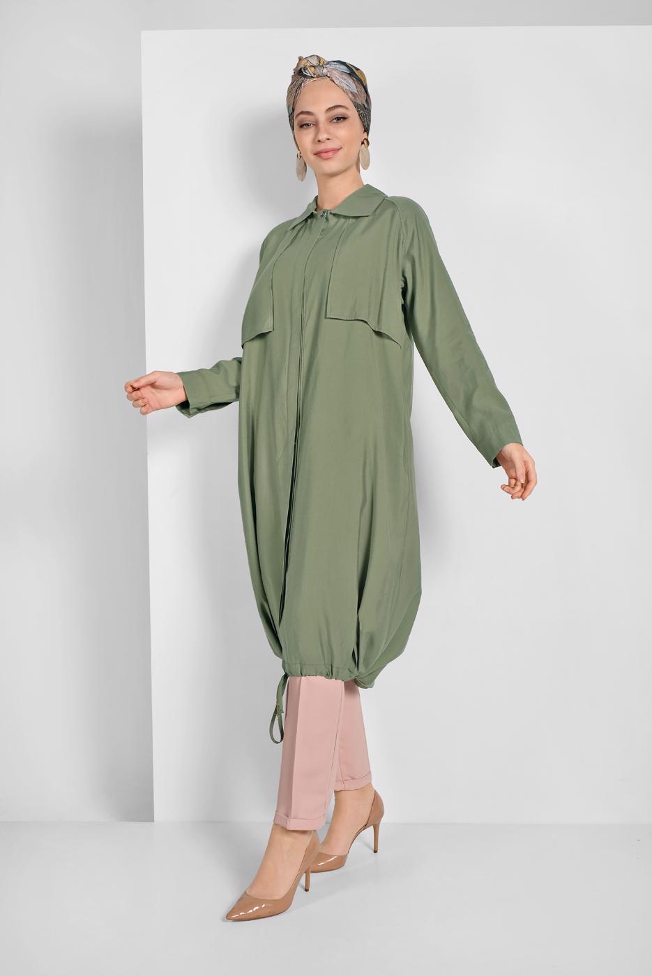 Tesettür giyim YEŞİL ETEK UCU LASTİKLİ TRENÇKOT 1403